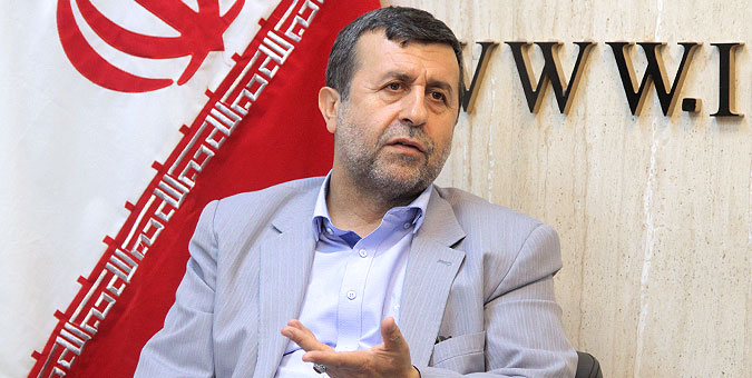 حضور وزیر در کمیسیون بهداشت مجلس برای بررسی موضوع جاسازی قرص در کیک‌های خوراکی