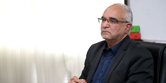 دولت تا پیش از تصویب یک قانون، اجازه اظهارنظر دارد/ تعیین مجازات حبس برای مستنکفین از اجرای قانون لغو تحریم‌ها
