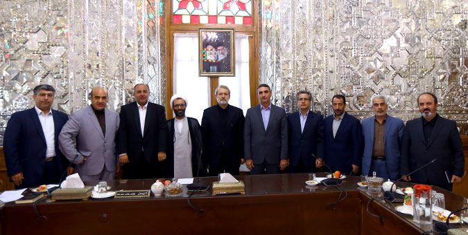 نمایندگان استان مرکزی:حل مشکلات هپکو و آذرآب ضرورت دارد/ بروکراسی کشنده مانع سرمایه گذاری و رونق تولید است