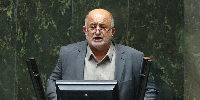 دولت تمهیدی برای صادرات محصول سیب درختی کشاورزان بیاندیشد