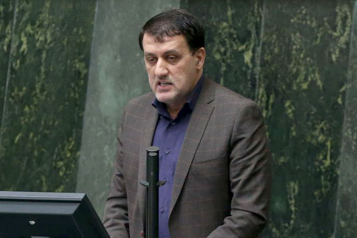 ناطقان میان دستور نوبت صبح ۲۴ آذرماه صحن علنی مجلس شورای اسلامی