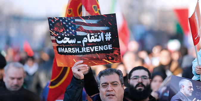 کام دشمن را با جهاد پیگیر و انتقام سخت تلخ خواهیم کرد/ شهید سلیمانی مقاومت را تبدیل به گفتمانی جهانی کرد