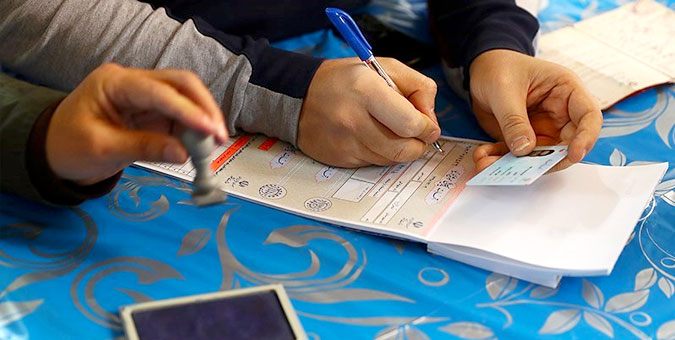 ملت فهیم ایران با حضور درصحنه انتخابات،زیر میز تفکر اشرافی گری و لیبرالی زدند