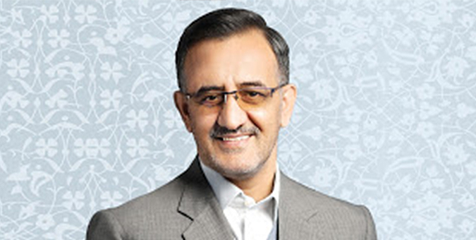 مهمترین مانع پیشرفت ایران، تفکر و روشی است که قدرت ایرانیان را به گروگان خارجی ها درآورده است