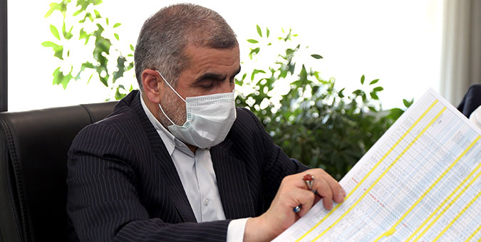 بررسی روند تخصیص اعتبارات قانون قیر رایگان با حضور نایب رئیس مجلس/ نیکزاد: بودجه تأمین قیر تا پایان هفته تزریق می‌شود