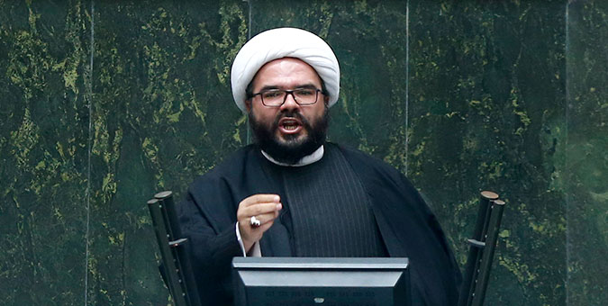 عدم معرفی وزیر آموزش و پرورش، دانش‌آموزان و خانواده‌ دانش‌آموزان را دچار بلاتکلیفی کرده است