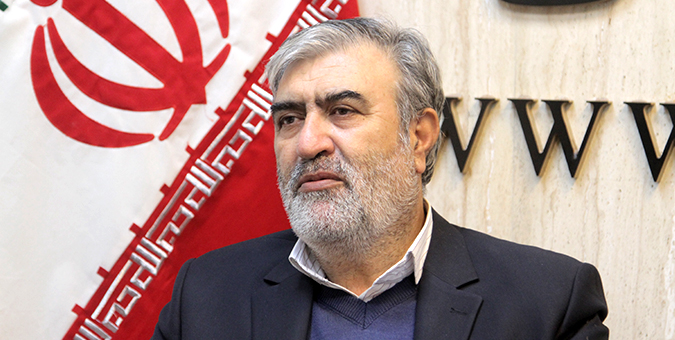 ایران هیچ پاورقی را قبول ندارد/ نهادهای انقلابی خط قرمز ما هستند