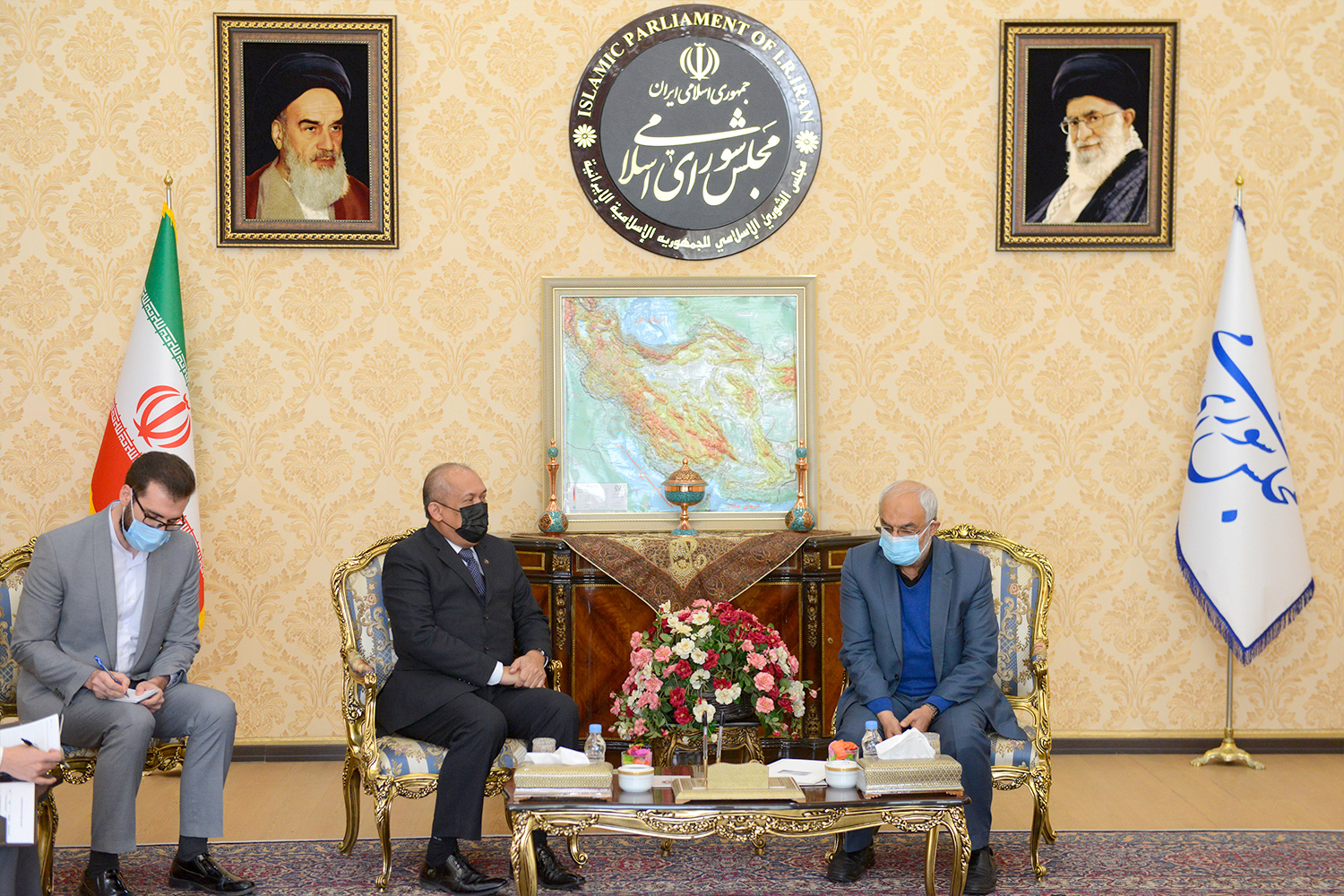 دیدار سفیر مالزی با محمدمهدی زاهدی