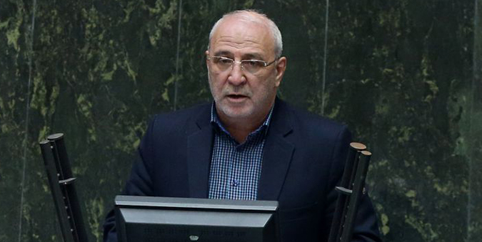 مسئولان باید پاسخگوی کم کاری خود در زمینه بورس باشند