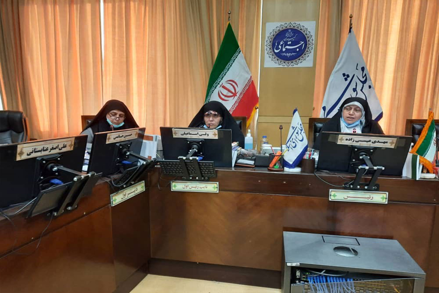 دیدار اعضای فراکسیون زنان مجلس شورای اسلامی با بانوان تعاونگر‎