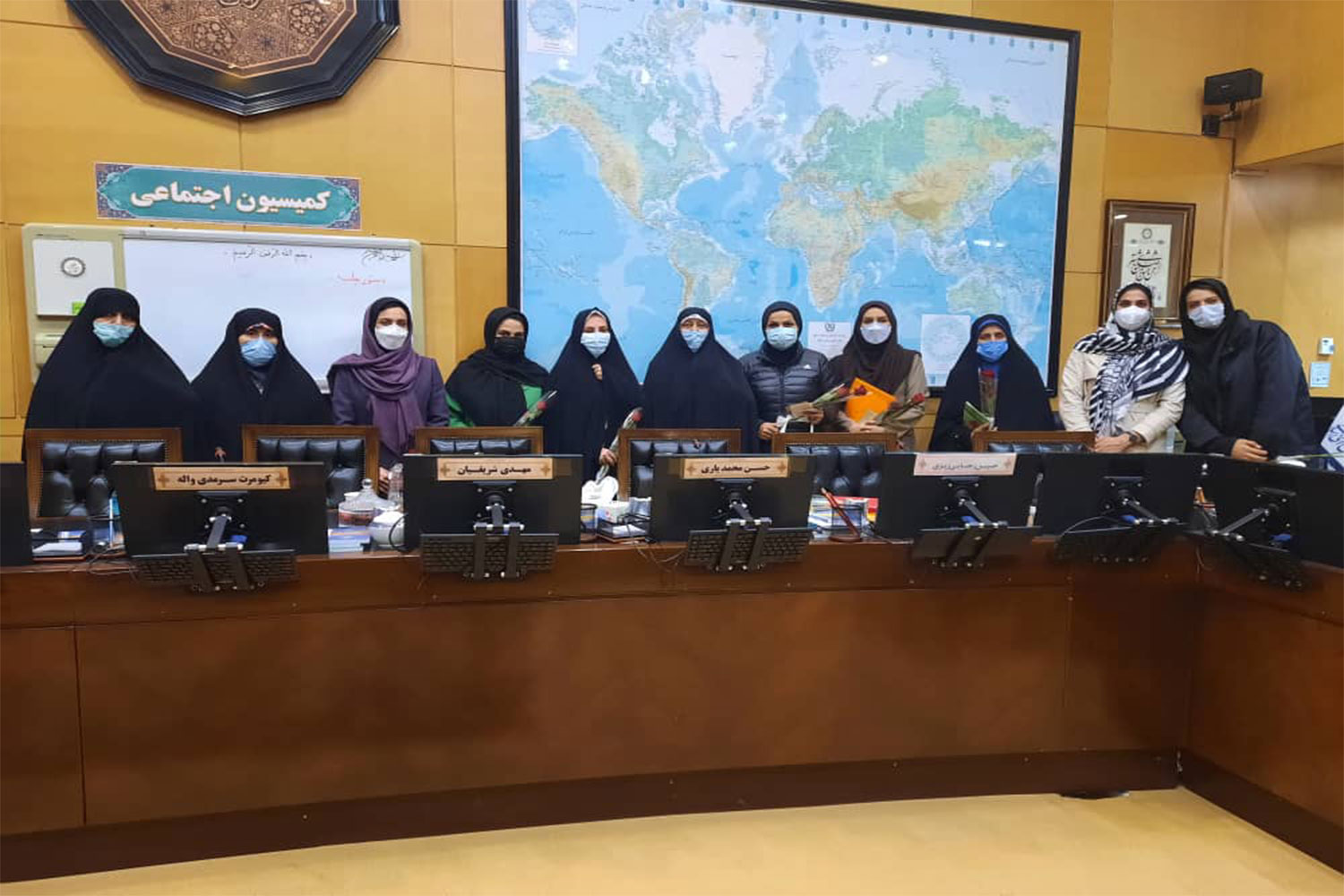 نشست مشترک اعضای فراکسیون زنان مجلس با جمعی از بانوان ورزشکار