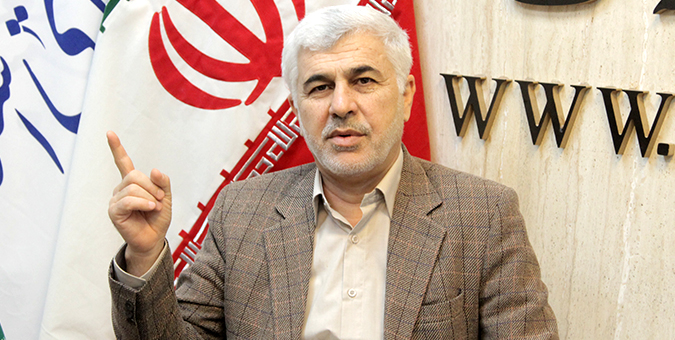 انتقاد از وضعیت ارائه خدمات بانکی و صف های طولانی مقابل عابربانکها در ایام نوروز