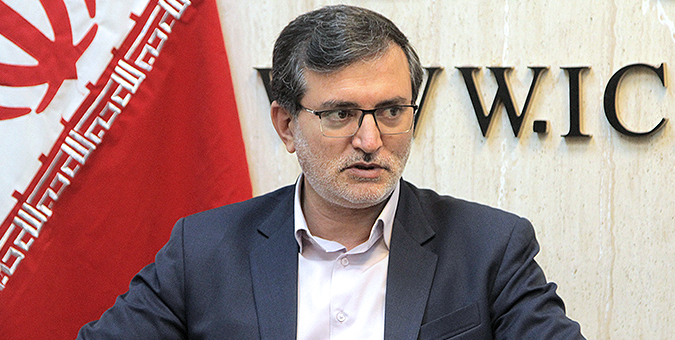 موضوع گرانی قیمت و نظارت بر سرویس مدارس در کمیسیون آموزش بررسی می‌شود