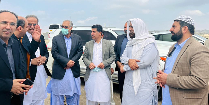 نظارت میدانی نایب رئیس کمیسیون عمران مجلس از بخش های سیل زده پلان ،پیرسهراب و باهوکلات