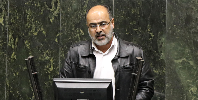 انتقاد ویس کرمی از توقف بررسی طرح نظام تنظیم مقررات خدمات فضای مجازی/مصری:کار متوقف نشده است