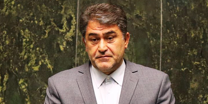 انتقاد از عدم پرداخت وام و کمک بلاعوض دولت به زلزله زدگان خوی