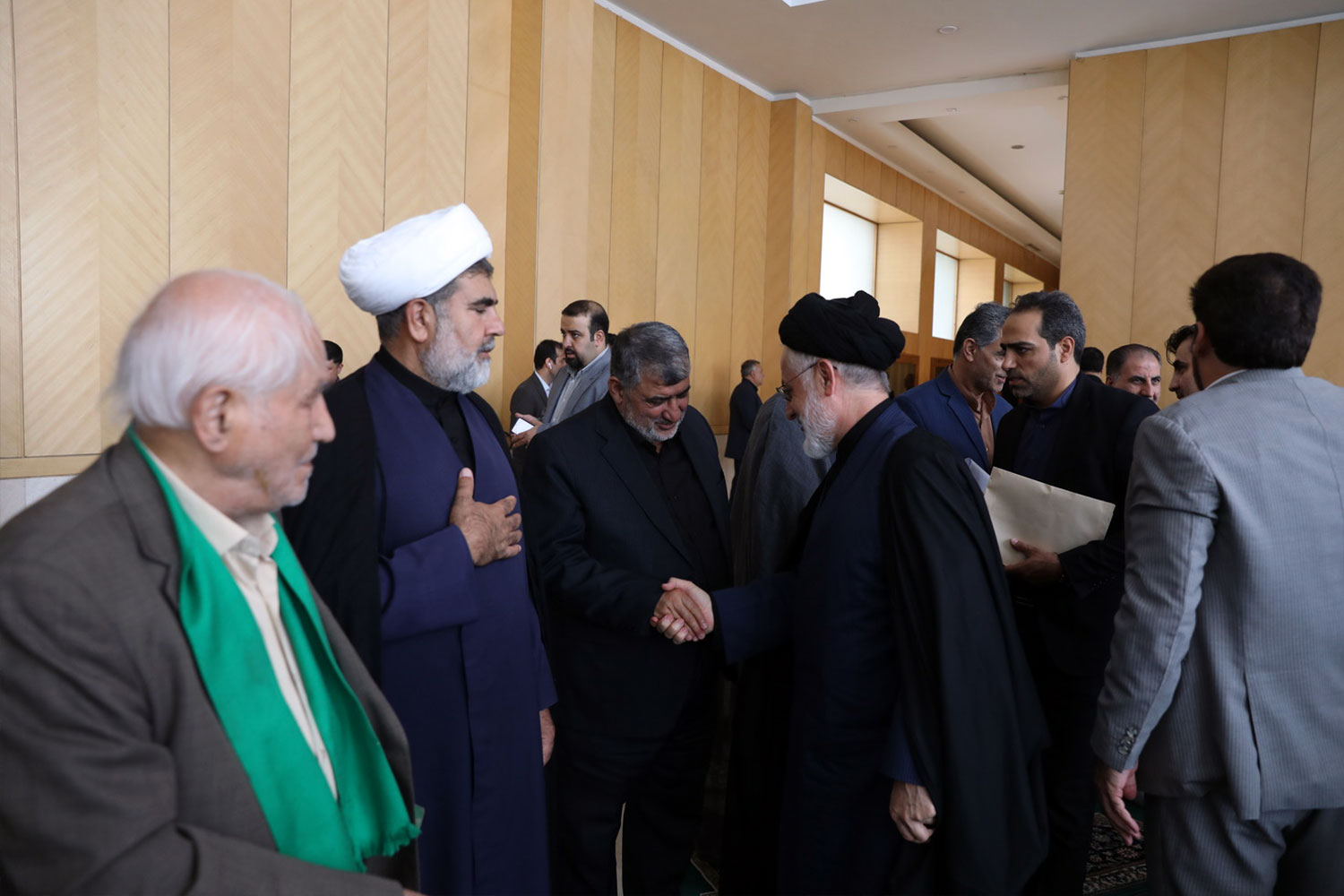 مراسم ختم مادر سیدکاظم دلخوش اباتری با حضور نمایندگان مجلس شورای اسلامی