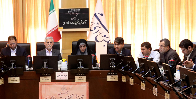 انتقاد نمایندگان از نبود معلم در کلاس‌های درس با وجود گذشت دو هفته از شروع سال تحصیلی