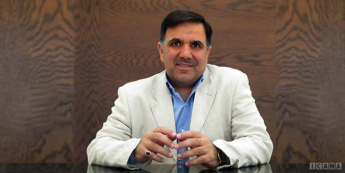 تغییر دولت همه‌چیز فهم به دولت خریدارِ اندیشه