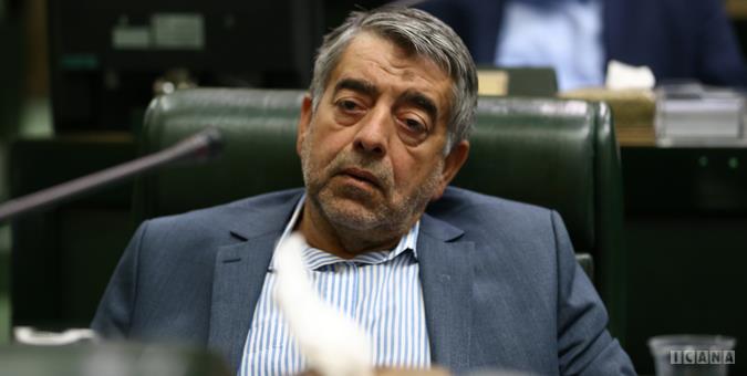آمریکا به زودی در انزوای کامل قرار می گیرد/کنگره با استیضاح ترامپ نشان دهد طرفدار این نابخردی‌ها نیست