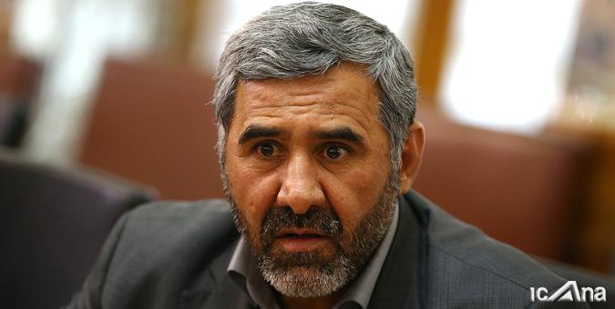 تولیدات داخلی برای تأمین کاغذ مورد نیاز کشور کافی است/ پرداخت یارانه دولتی مانع گران شدن کتاب می‌شود