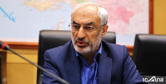 بیماری آموزش عالی کشور پرداختن به رشته‌های نظری و تئوری بدون توسعه مهارت است