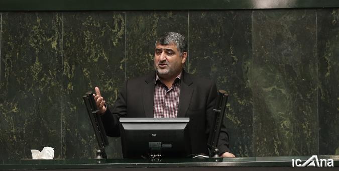 وزیراطلاعات راهکار برخورد با متخلفان درفضای مجازی را ارایه دهد