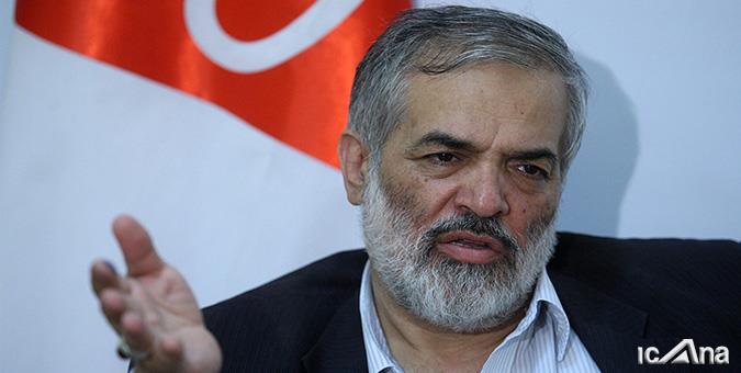 بیداری اسلامی با حرکت انقلاب اسلامی به رهبری امام(ره) آغاز شد