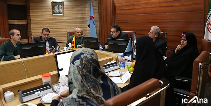 بازدید میدانی جمعی از نمایندگان تهران از پالایشگاه نفت پایتخت/ مشخص شدن علت حادثه آتش سوزی نیازمند بررسی های کارشناسی است