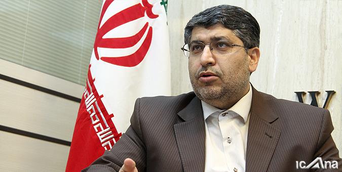 سود اصلی افزایش قیمت ارز و سکه در جیب دلالان/ بانک مرکزی از ابزارهای قانونی برای نظارت استفاده کند